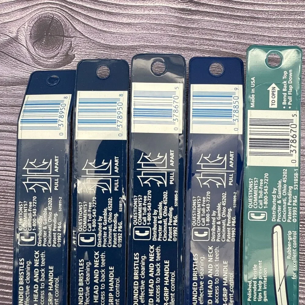 LOT 5 Crest 1992 93 Complete Straight Angle Soft Toothbrush Large/Small Rippled
